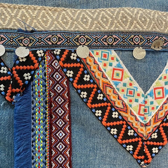 BOOM BOOM Jeans Denim Boho Embellished Festival Jacket - size medium - Picture 4 of 5